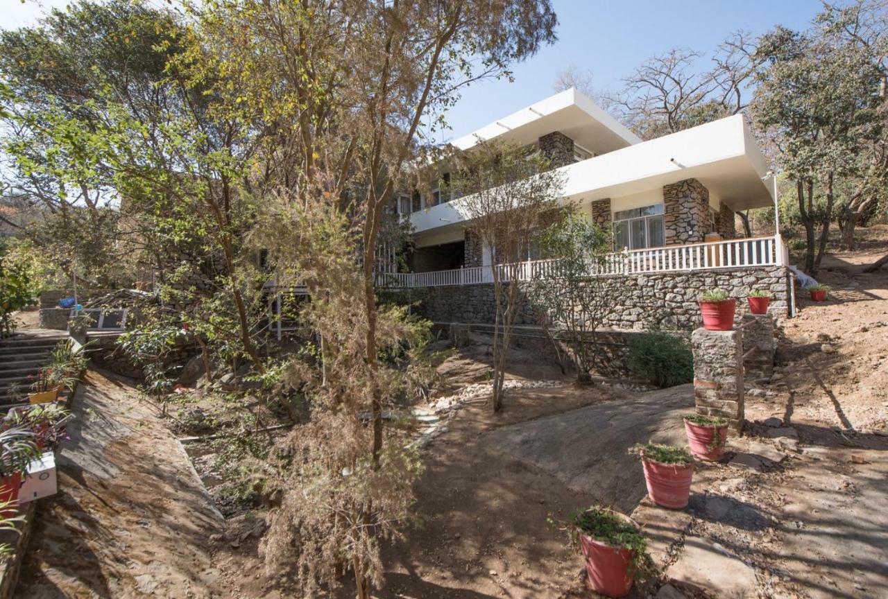Wordsworth Lodge Mount Abu Exterior photo